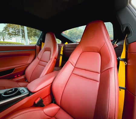 Porsche 911 Carrera 2025