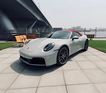 Porsche 911 Carrera 4S 2025