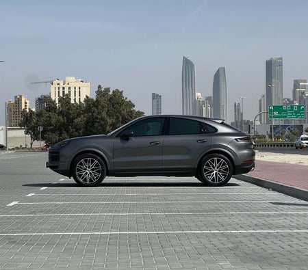 Porsche Cayenne Coupe 2025, photo 4 of 4