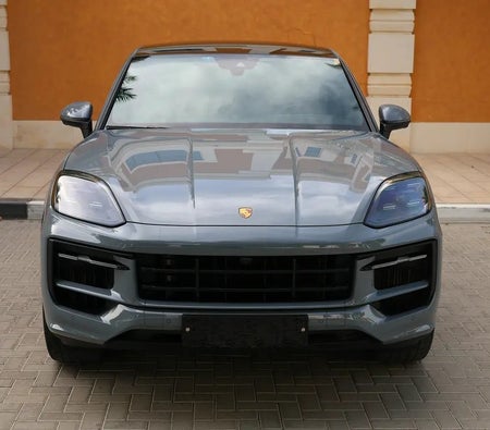 Porsche Cayenne Coupe  2024, photo 2 of 4