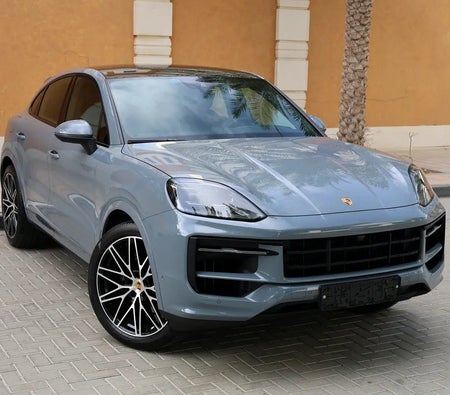 Porsche Cayenne Coupe  2024, photo 3 of 4