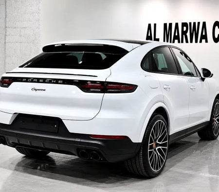 Porsche Cayenne Coupe 2023, photo 3 of 4