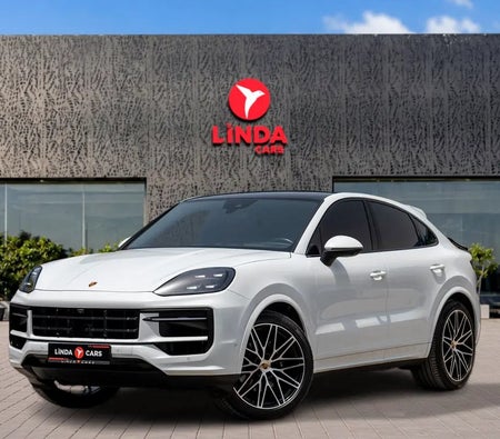Porsche Cayenne Coupe 2024, photo 1 of 4