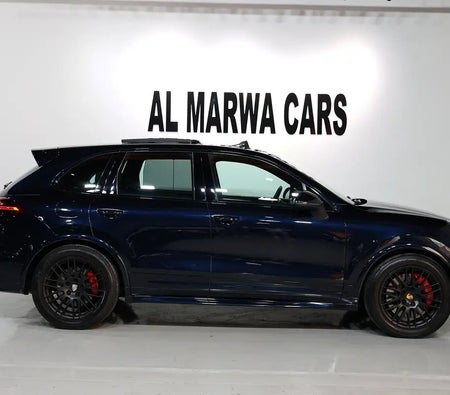 Blue Porsche Cayenne GTS 2016