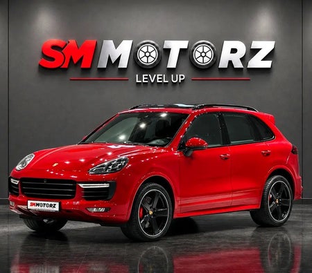 Porsche Cayenne GTS 2016, photo 3 of 4