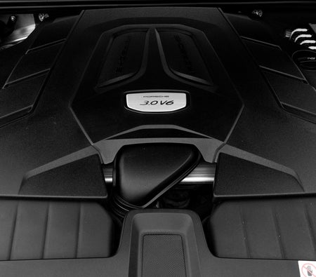 Black Porsche Cayenne Platinum Edition 2023 Black Porsche Cayenne Platinum Edition 2023