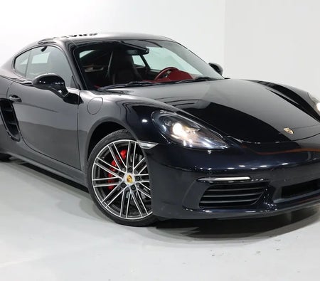 Porsche Cayman S 2018, photo 1 of 4