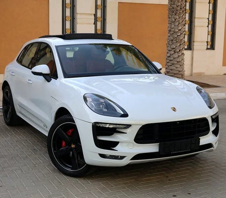 Porsche Macan GTS  2018, photo 3 of 4