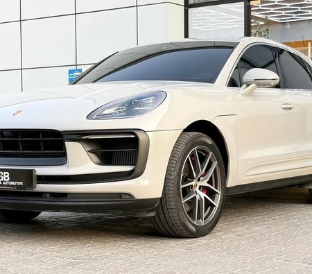 Porsche Macan S 2023, photo 3 of 4