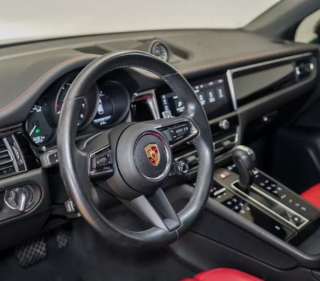 Nero Porsche Macan Standard 2023