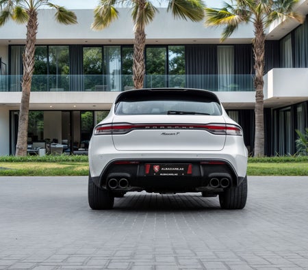 Bianca Porsche Macan 2022
