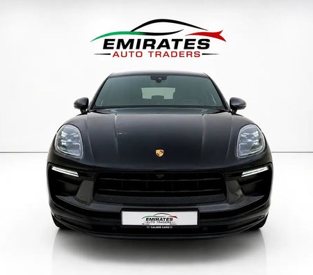Porsche Macan T 2022, photo 2 of 4