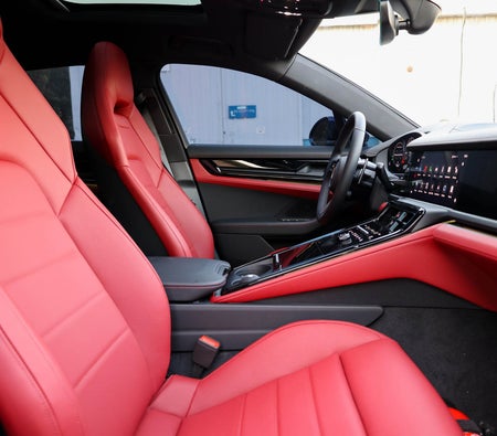 Porsche Panamera Platinum Edition 2024