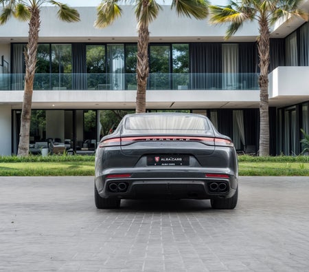 Gray Porsche Panamera Platinum 2023