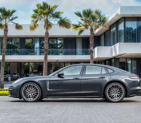 Gray Porsche Panamera Platinum 2023