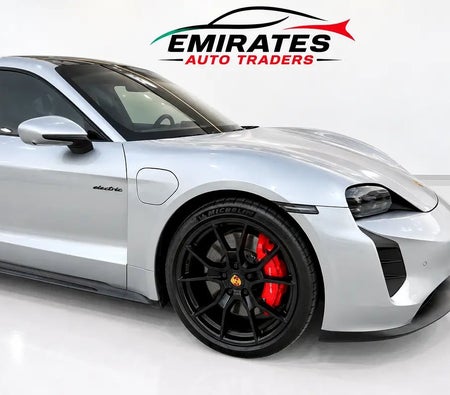 Porsche Taycan GTS 2023, photo 4 of 4