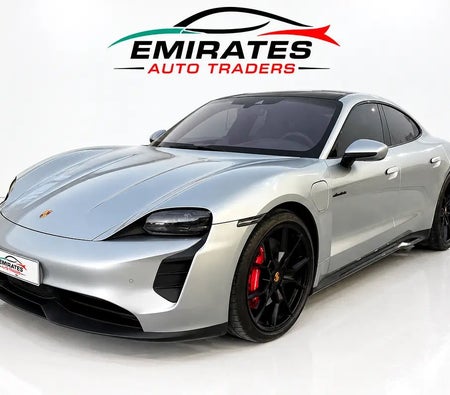 Porsche Taycan GTS 2023, photo 1 of 4
