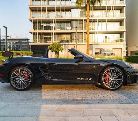 Porsche 718 Boxster S 2024
