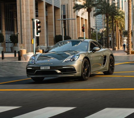 Porsche 718 Cayman 2024