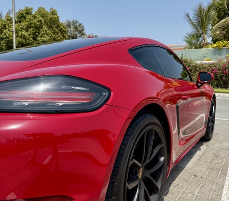 Porsche 718 Cayman 2024