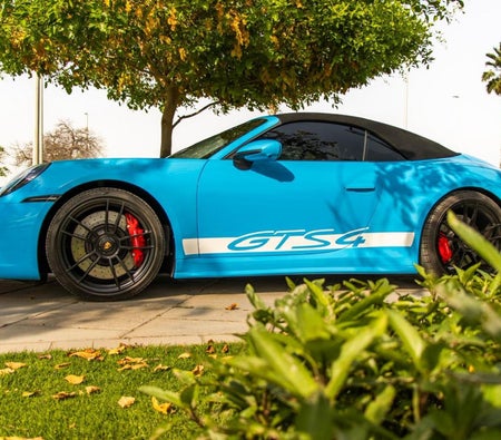 Porsche 911 Carrera 4 GTS 2024, photo 3 of 4