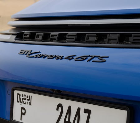 Porsche 911 Carrera 4 GTS 2025