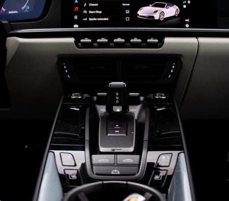 Porsche 911 Carrera 4 GTS 2025, photo 4 of 4