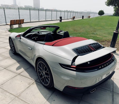 Porsche 911 Carrera 4S 2025