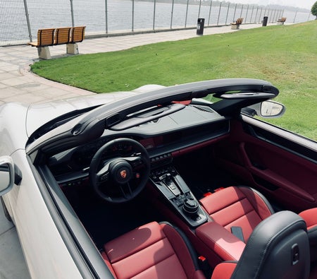 Porsche 911 Carrera 4S 2025