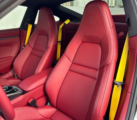 Porsche 911 Carrera 4S 2025
