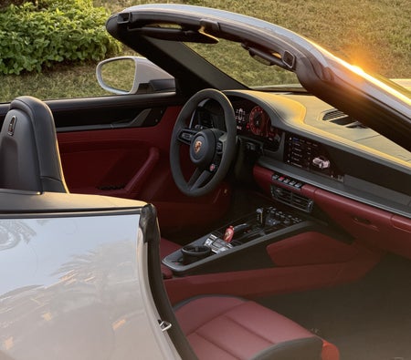 Porsche 911 Carrera 4S 2026, photo 4 of 4