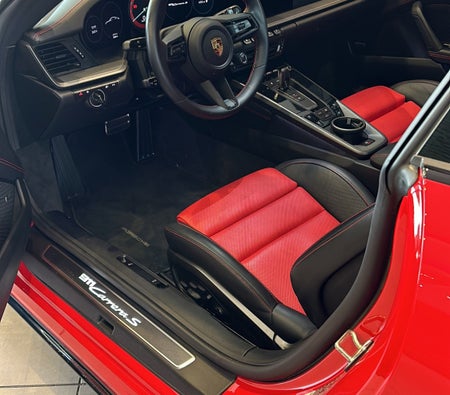 Red Porsche 911 Carrera S 2023 Red Porsche 911 Carrera S 2023