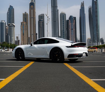 Mavi Porsche 911 Carrera 2021