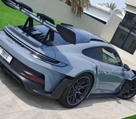 Gris oscuro Porsche 911 GT3 RS 2025