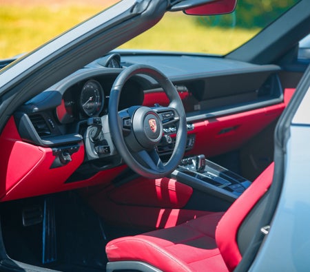 Gray Porsche 911 Targa 4 GTS Spyder 2023