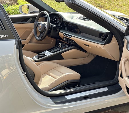 Porsche 911 Targa 4 GTS Spyder 2023