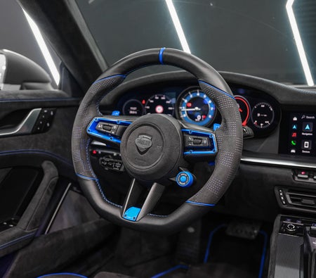 Porsche 911 Turbo S Cabriolet 2024, photo 4 of 4