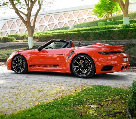 Portakal Porsche 911 Turbo S Convertible 2021 Portakal Porsche 911 Turbo S Convertible 2021
