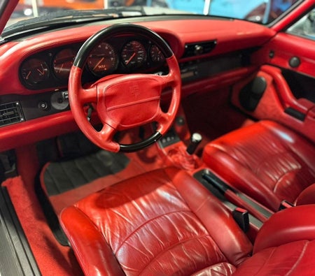 Porsche 911  1996, photo 3 of 4