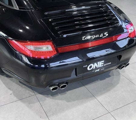 Black Porsche 911 Targa 4S 2009