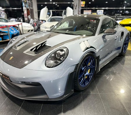 Porsche 911  2025, photo 2 of 4