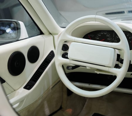 Porsche 928 1990, photo 4 of 4