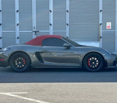 Gris Porsche Boxster GTS 2023
