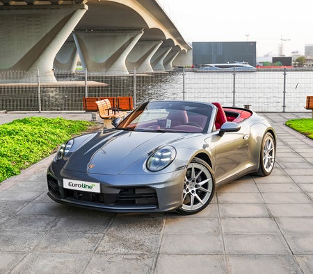 Porsche 911 Carrera Convertible 2025