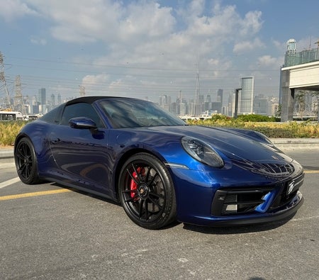 Porsche 911 Carrera Targa 4 GTS 2023, photo 2 of 4