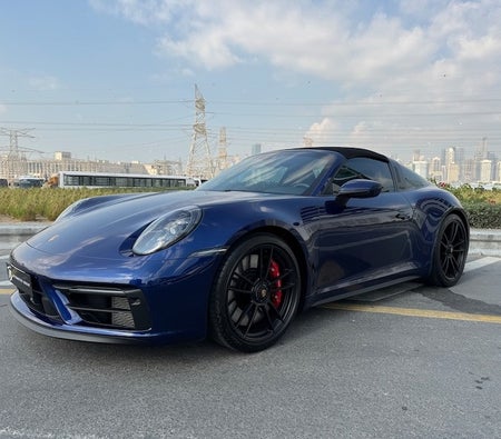 Porsche 911 Carrera Targa 4 GTS 2023, photo 3 of 4
