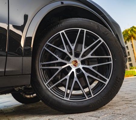 Porsche Cayenne Coupe Platinum 2025