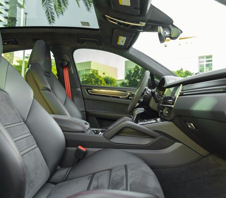Porsche Cayenne GTS 2023