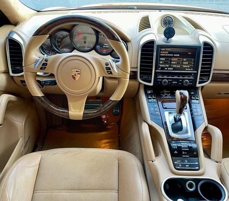 Porsche Cayenne  2014, photo 2 of 4