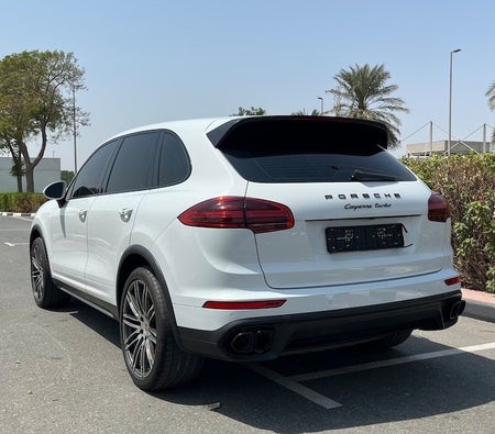 White Porsche Cayenne Turbo 2015